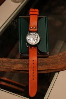 ハンドメイド腕時計