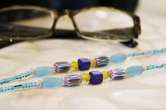 とんぼ玉　メガネチェーン